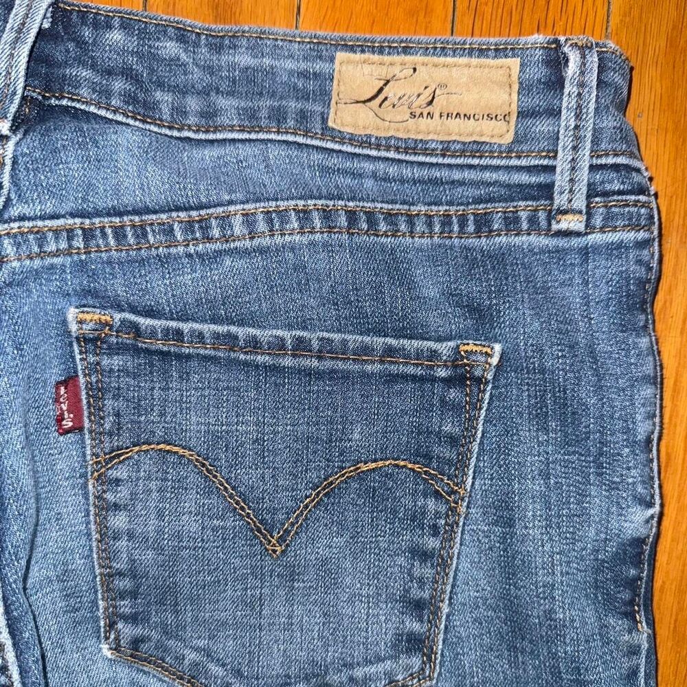 LEVI'S Flared Navy Jeans, Size 6 - Picture 4 of 5